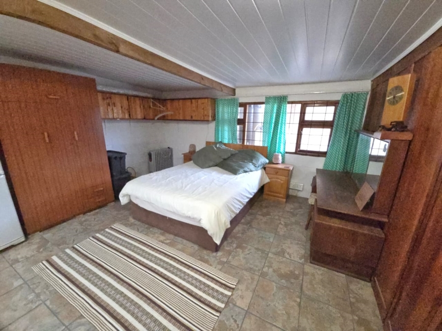 4 Bedroom Property for Sale in Kleinkrantz Western Cape